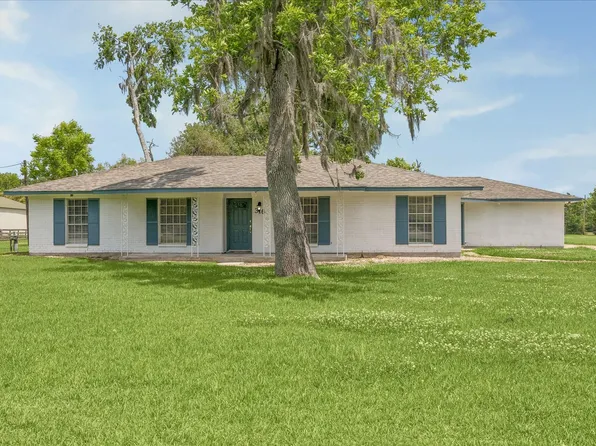316 Rabbit Trl, Lake Jackson, TX 77566
