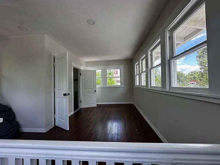 710 E Plymouth St — Photo 7