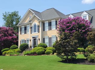 400 Ladykirk Ln, Greer, SC 29650