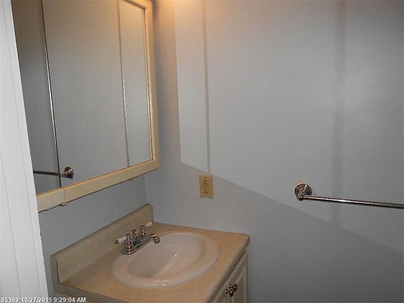 2nd image of 40 Munroe Ln #40
