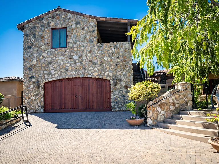 4516 Resmar Rd — Photo 4