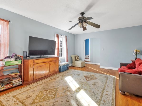 stamford-connecticut-177200830 picture