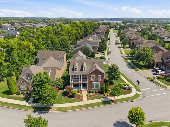 1655 Noah Ln, Gallatin, TN 37066
