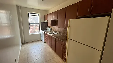 159-10 Sanford Avenue