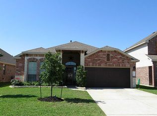 18223 Redoak Manor Ln, Cypress, TX 77433