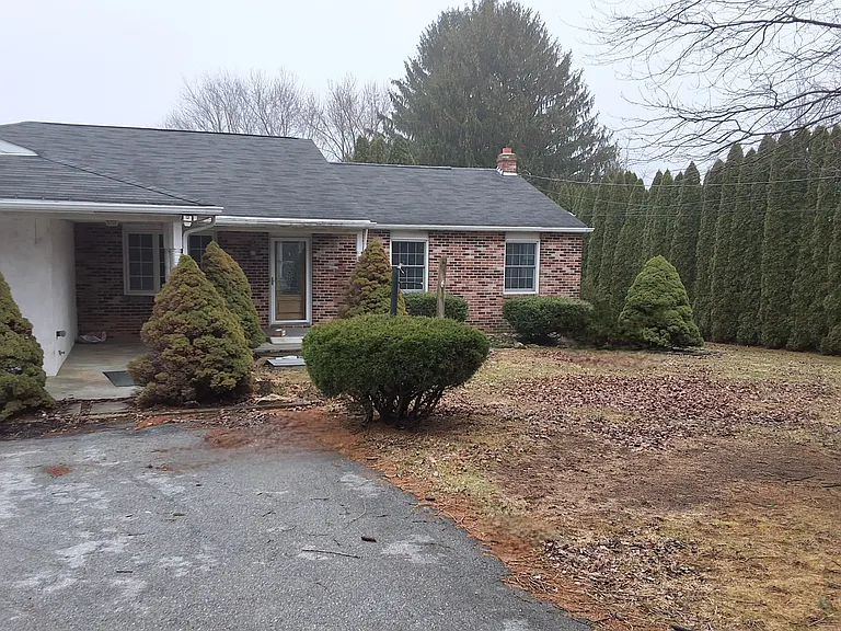 312 N Sandy Hill Rd — Photo 24