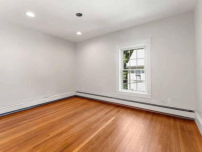 37 Cedar St #37 — Photo 22