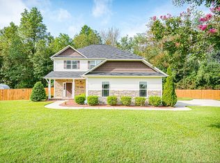 8605 Sweetflag Ct, Linden, NC 28356