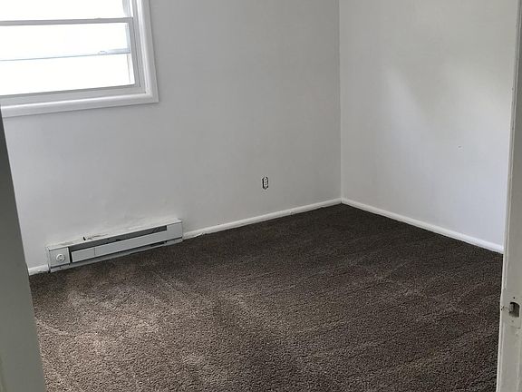 4th image of 8121 E Penway St