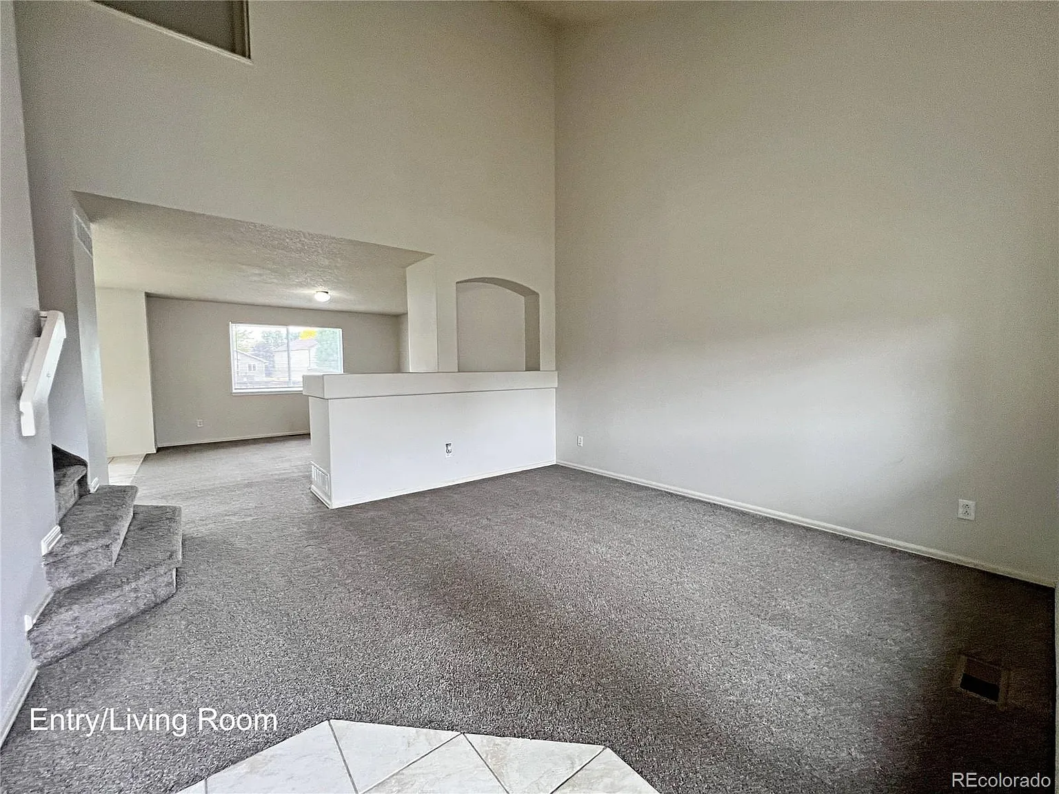 4 bed, 2.5 bath, 2128 sqft, $3,200 — Photo 3