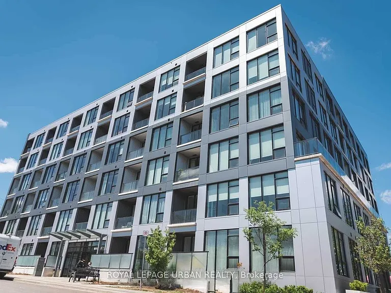 690 King St W #215 — Photo 1