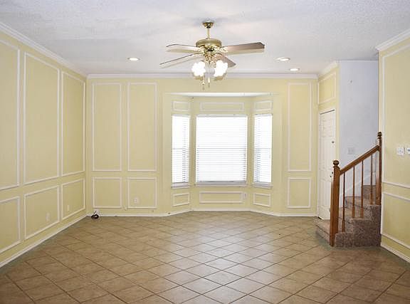 5th image of 2805 Shady Grove Dr