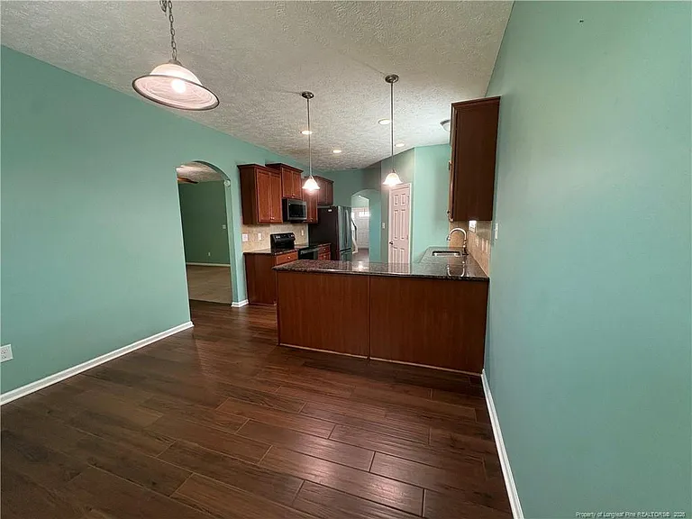 4007 Beaubien Dr — Photo 5