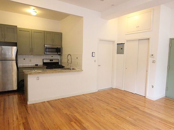 2nd image of 193 Johnson Ave APT 1F