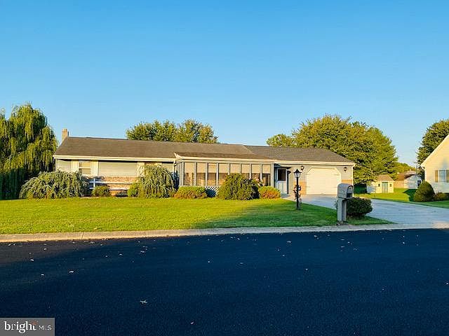 1st image of 114 Sherry Dr