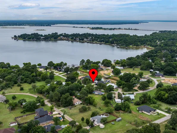 243 Autumn Wood Trl, Gun Barrel City, TX 75156