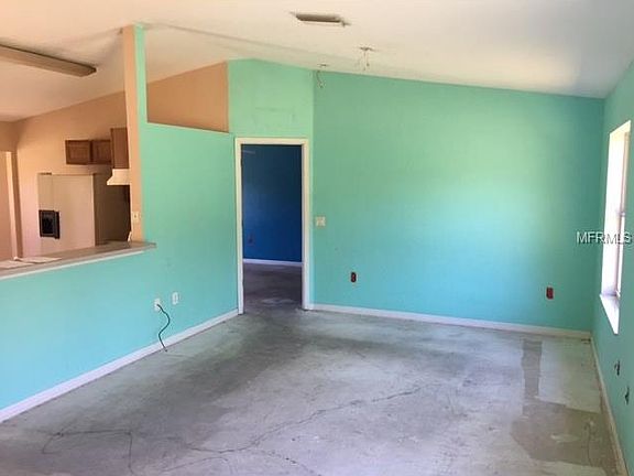 5th image of 1241 Mallet Ln
