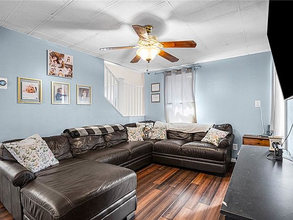 4th image of 408 W Union St
