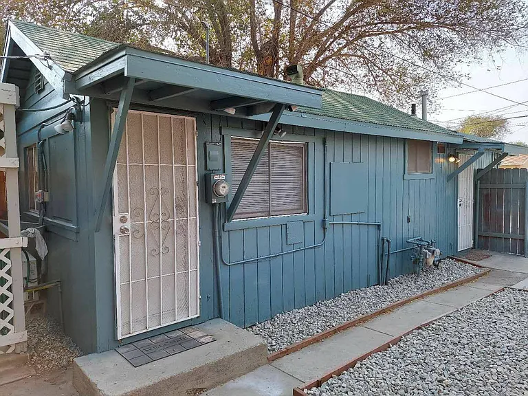 44631 Beech Ave #B — Photo 1