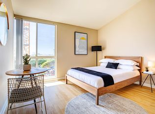 1522 6th St #9ZDEGV6ZR, Santa Monica, CA 90401