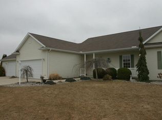 19585 Bluestem Ln, Goshen, IN