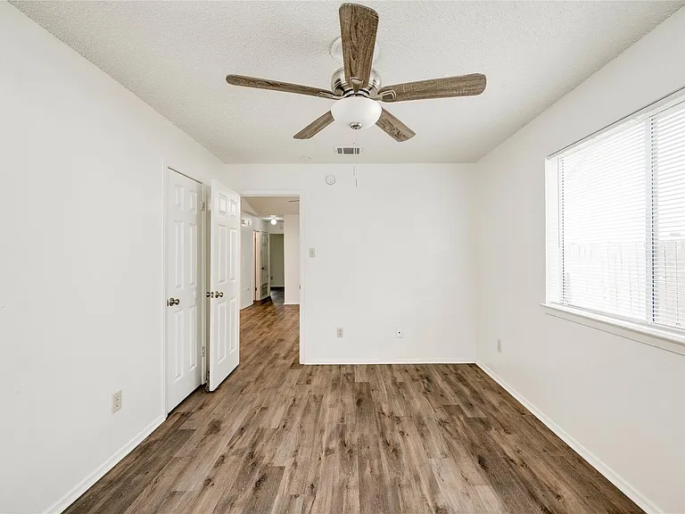 7918 W Gate Blvd — Photo 12