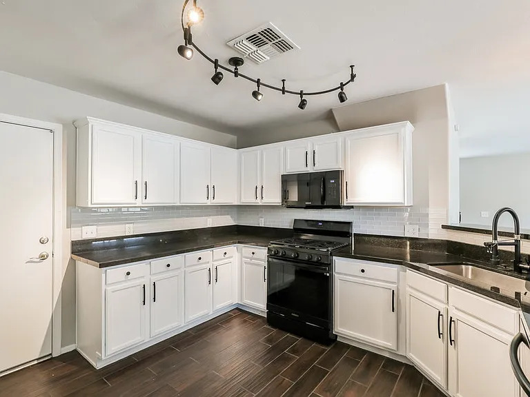 6907 S Goshawk Dr — Photo 7