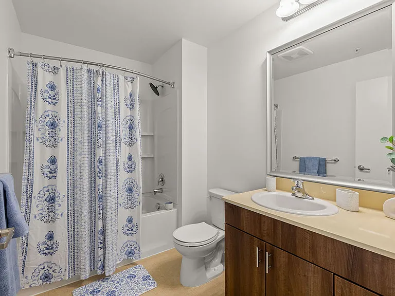 Six Oaks — Photo 15