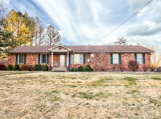 977 Waterford Rd, Mount Washington, KY 40047