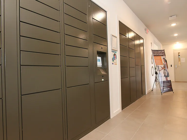 Studios180 Short/Long Term Leases — Photo 28