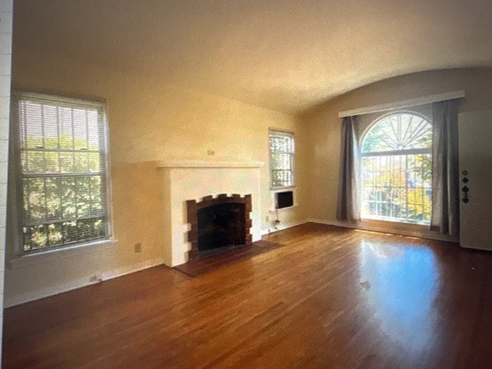 1801 W Commonwealth Ave