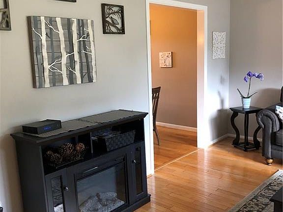 5th image of 33890 Gail Dr