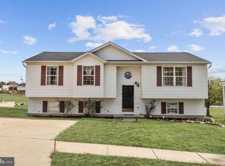 1197 N Carroll St, Hampstead, MD 21074