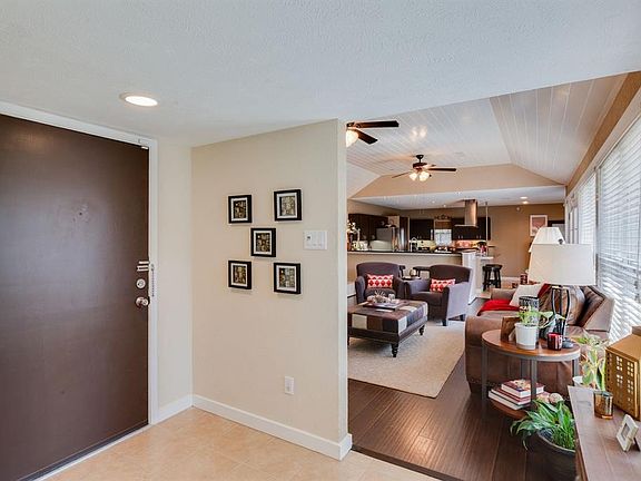 2nd image of 10220 Desert Willow Dr