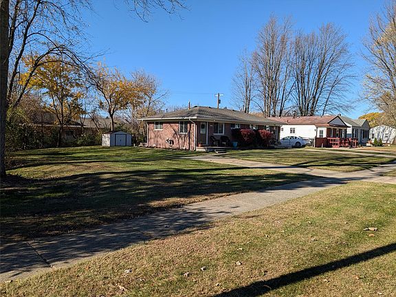 3rd image of 6023 N Globe St