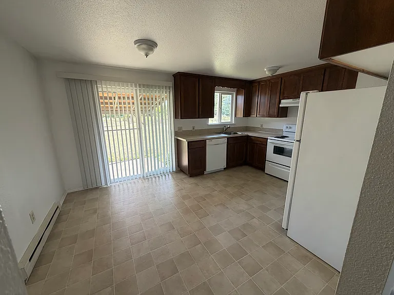 34154 Kamph Dr — Photo 5