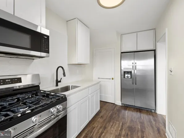 2207 Hawthorne Rd, Baltimore, MD 21220