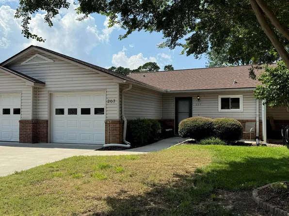 207 Lakeside Cir, Greenville, SC 29615