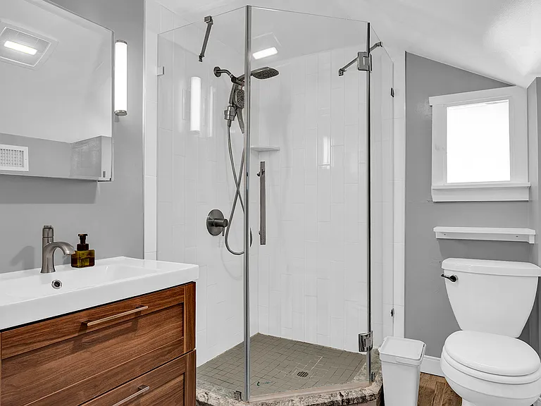 12 Highview Ave — Photo 10