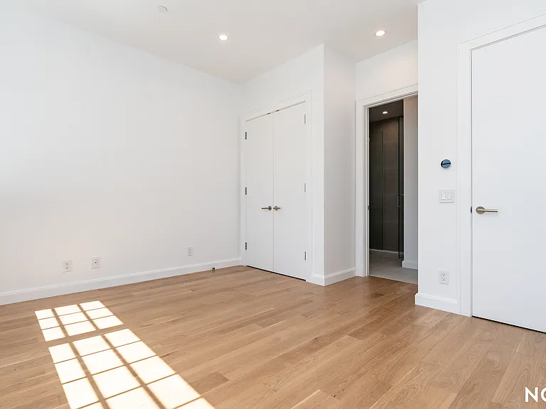 166 Eckford St #3 — Photo 22