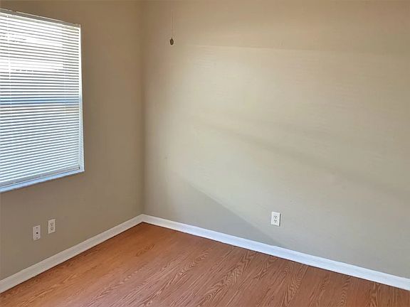 3rd image of 20833 Marlin St