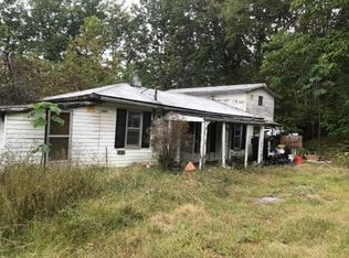 2026 Pinecrest Rd, Jacksboro, TN 37757