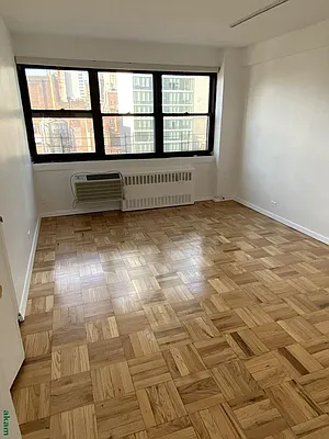 Rented by Akam Sales and Brokerage | media 15