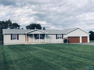 14158 Self Rd, Bowling Green, OH 43402