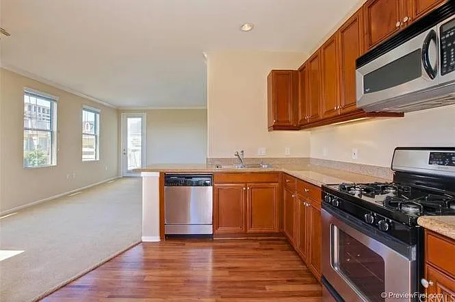 3460 Watermarke Pl — Photo 10