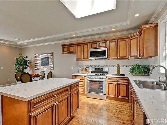 3rd image of 175 Rae Ave #A