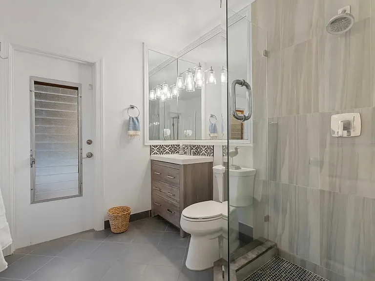 14051 Leeward Way — Photo 34