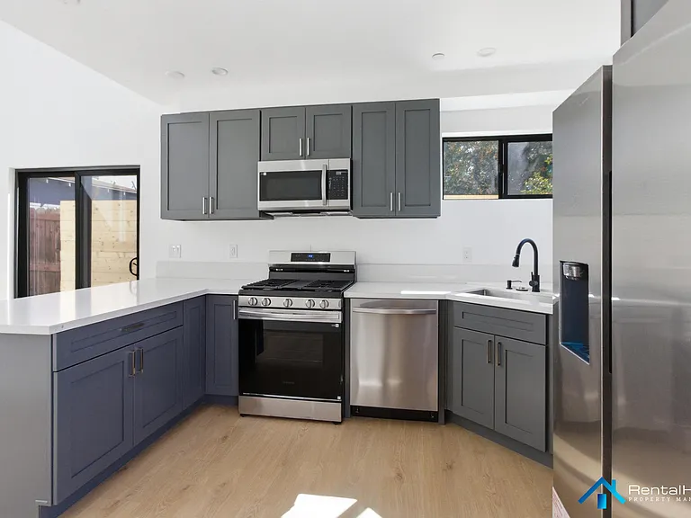 326 N La Fayette Park Pl — Photo 6