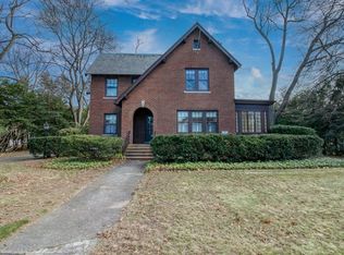 43 Caseland St, Springfield, MA 01107