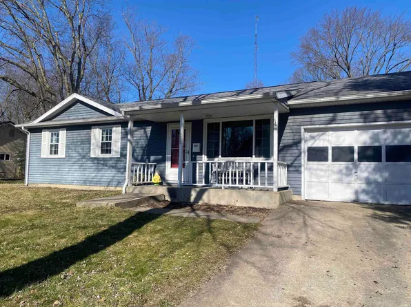 1202 Sycamore St, Plymouth, IN 46563